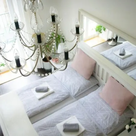 Balcony King 12 Min From Charles Bridge Apartman Prága