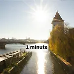 Balcony King 12 Min From Charles Bridge Apartment