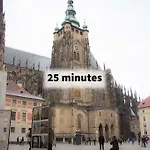 Lägenhet Balcony King 12 Min From Charles Bridge Prag